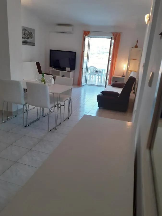 Apartments Verica Pag Town Croazia