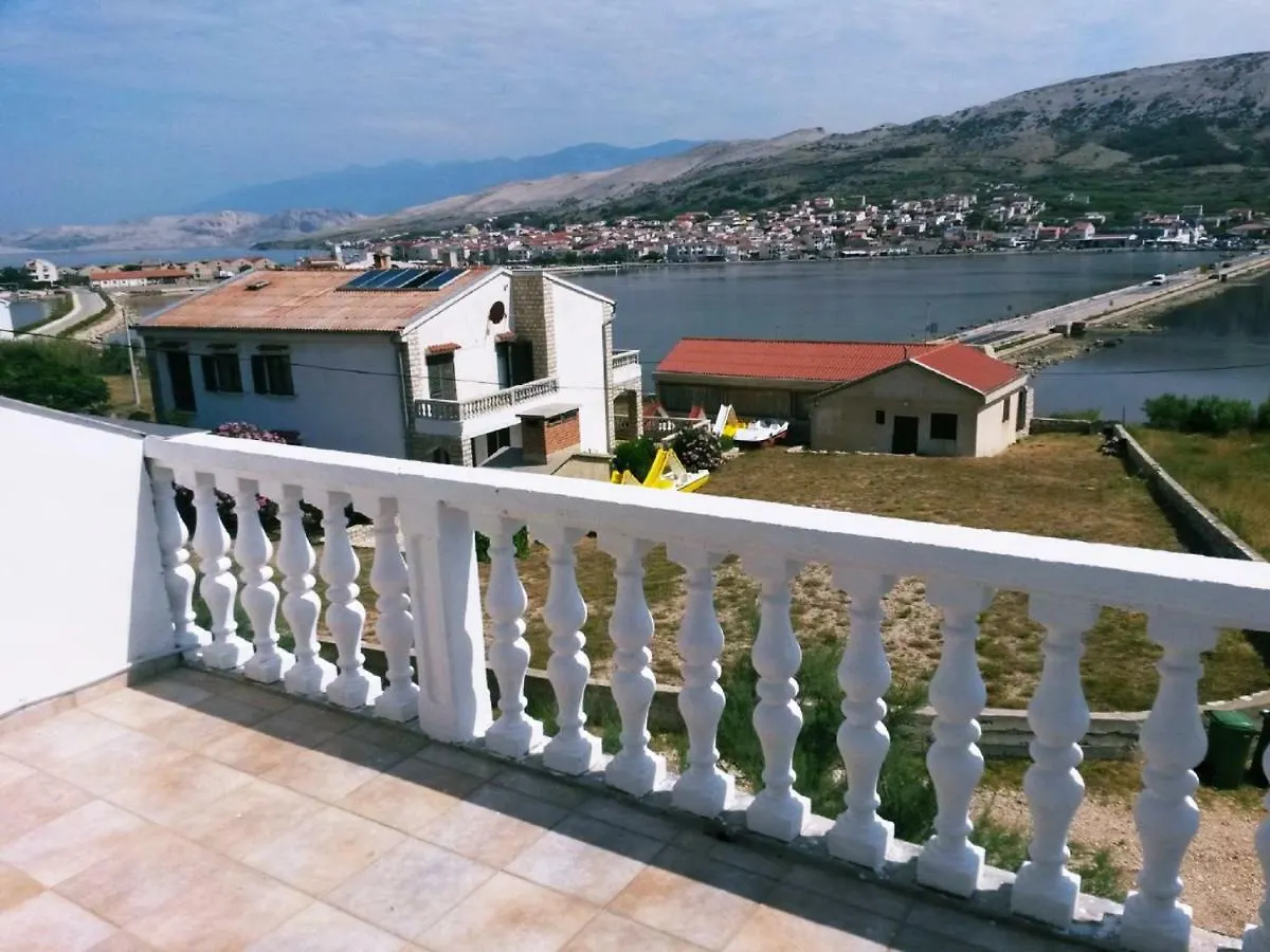 Apartments Verica Pag Town