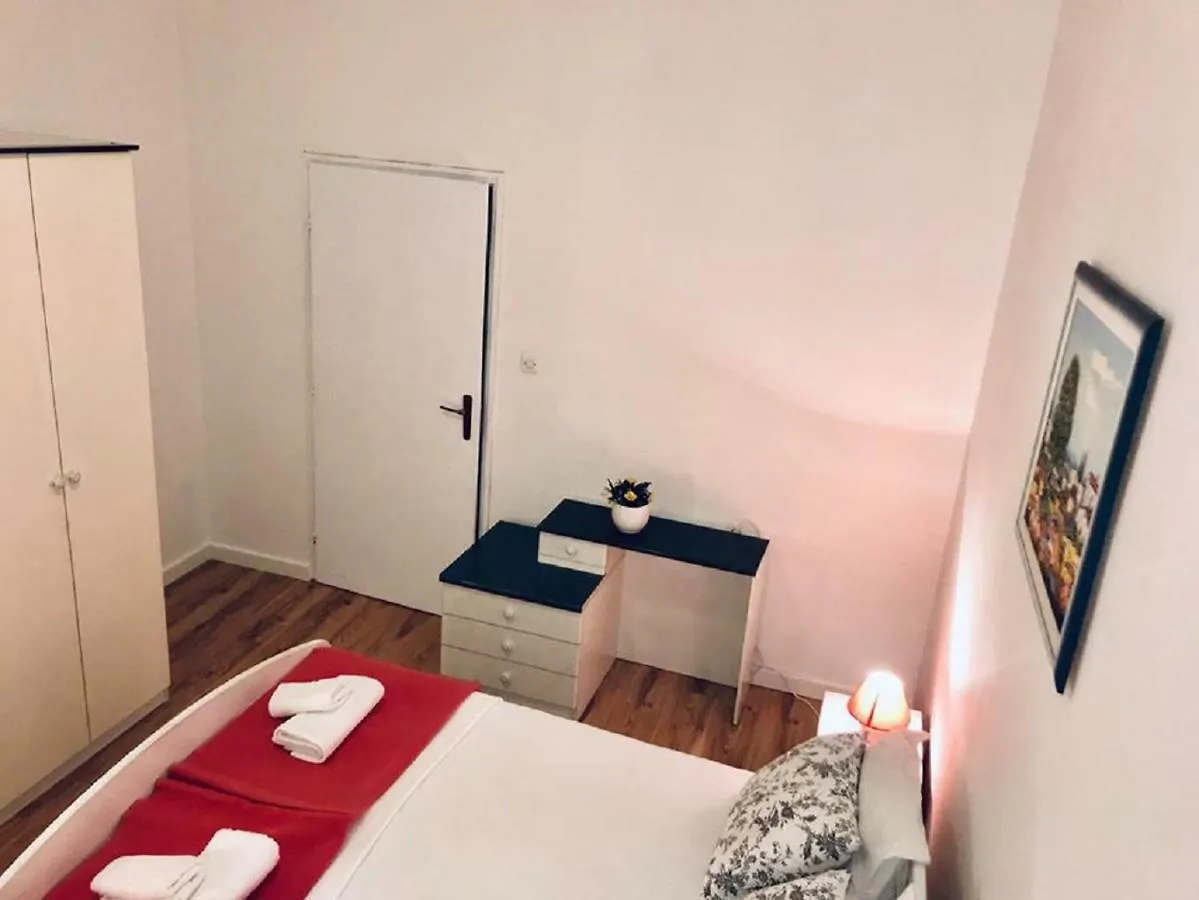Apartments Verica Pag Town Croazia